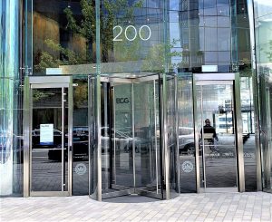 2500 Manual Revolving Doors