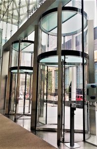 2500 Manual Revolving Doors